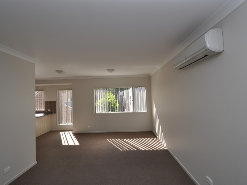 10/13-15 Jennie Cox Close, Erina NSW 2250