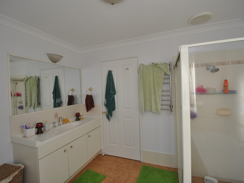 72 Cambourn Drive, Lisarow NSW 2250