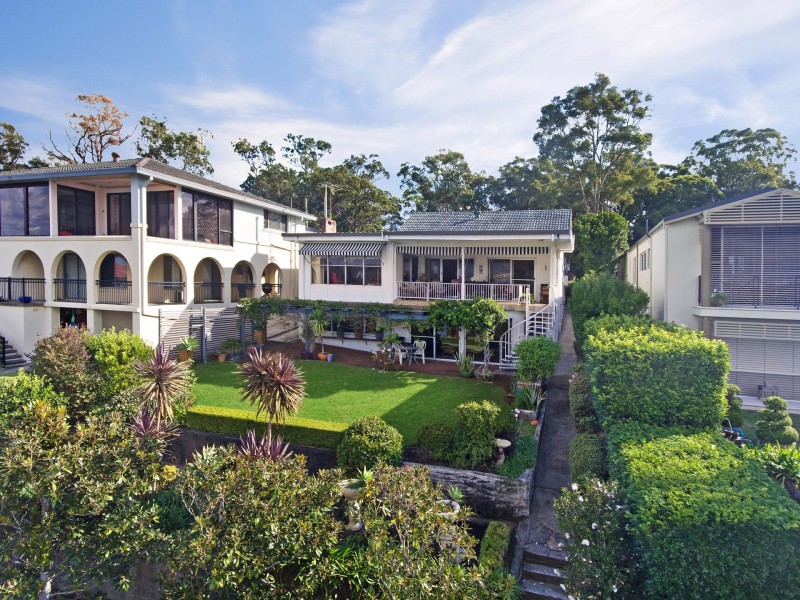 9 Albany Street, Point Frederick NSW 2250