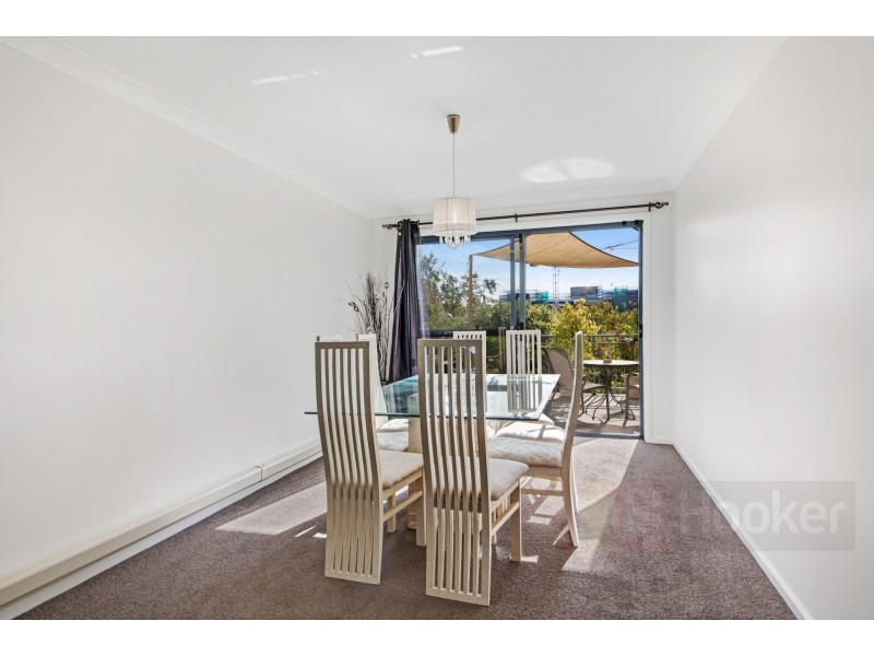 2/85 Faunce Street West Street, Gosford NSW 2250