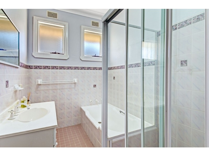 61 Brougham Street, East Gosford NSW 2250