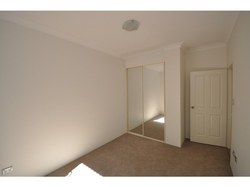 1/61 Donnison West Street, Gosford NSW 2250