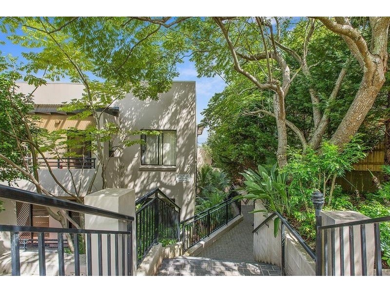 1/61 Donnison West Street, Gosford NSW 2250