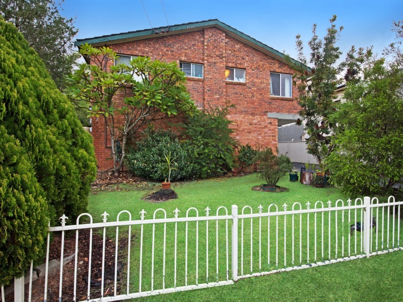 2/7 Sinclair Street, Gosford NSW 2250