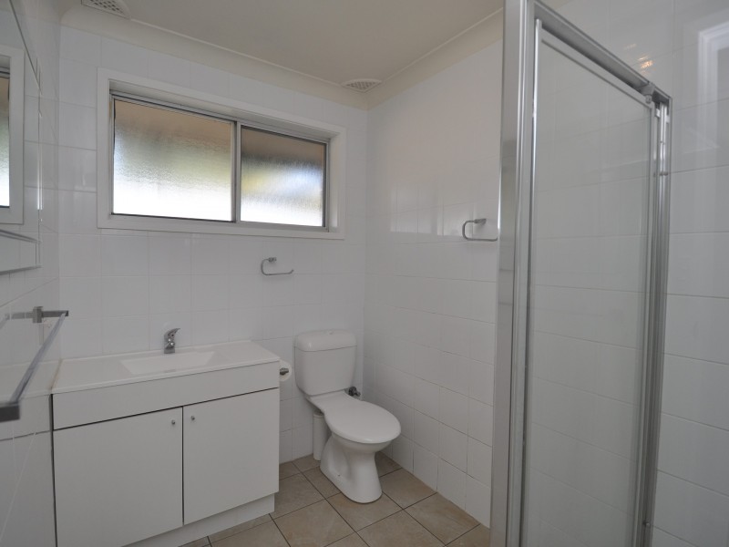 2 Narooma Road, Niagara Park NSW 2250