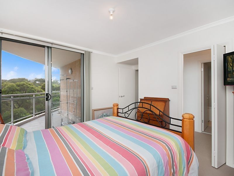 244/80 John Whiteway Drive, Gosford NSW 2250