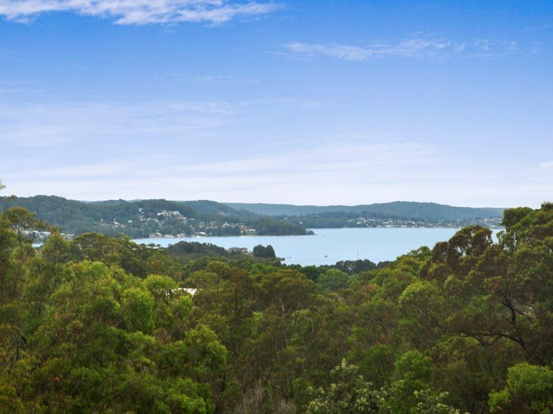 244/80 John Whiteway Drive, Gosford NSW 2250