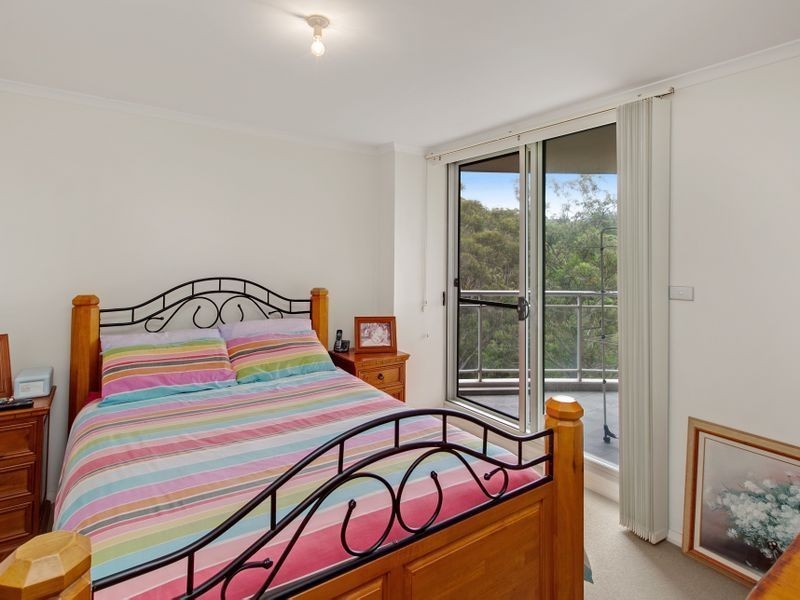 244/80 John Whiteway Drive, Gosford NSW 2250