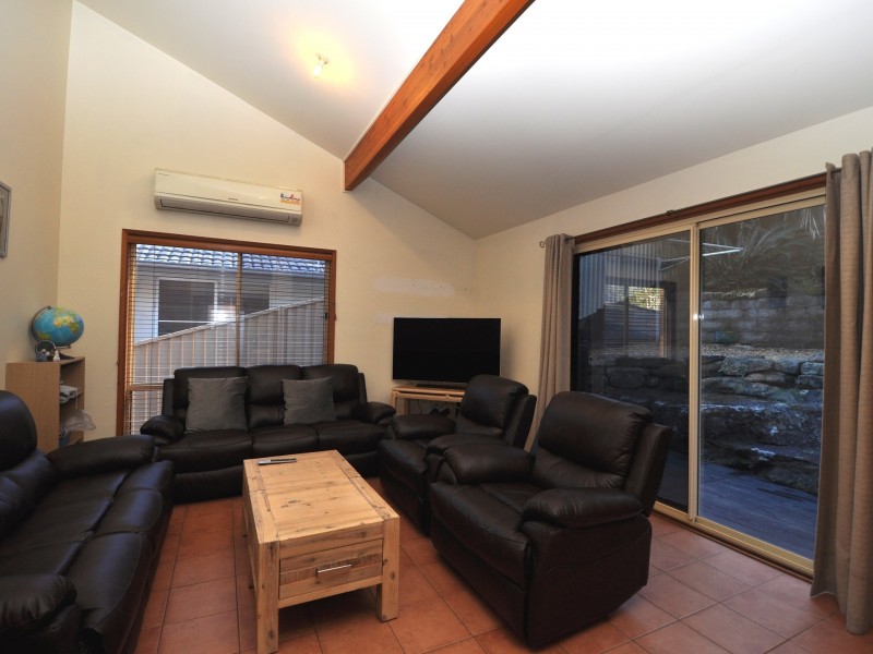 30 Old Farm Place, Ourimbah NSW 2258