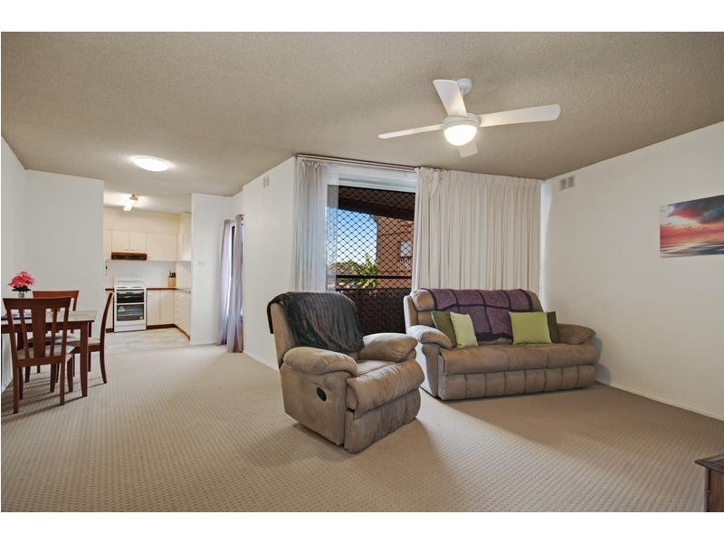 2/146 Albany Street, Point Frederick NSW 2250