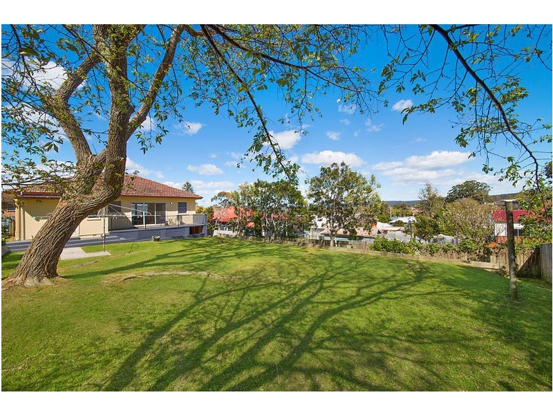 18 Lushington Street, East Gosford NSW 2250