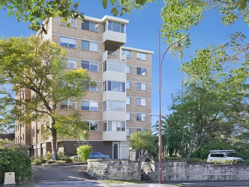 Level 5/19/1 Mann Street, Gosford NSW 2250