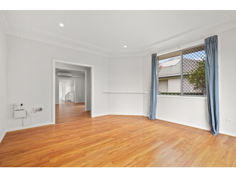 173 Albany Street, Point Frederick NSW 2250