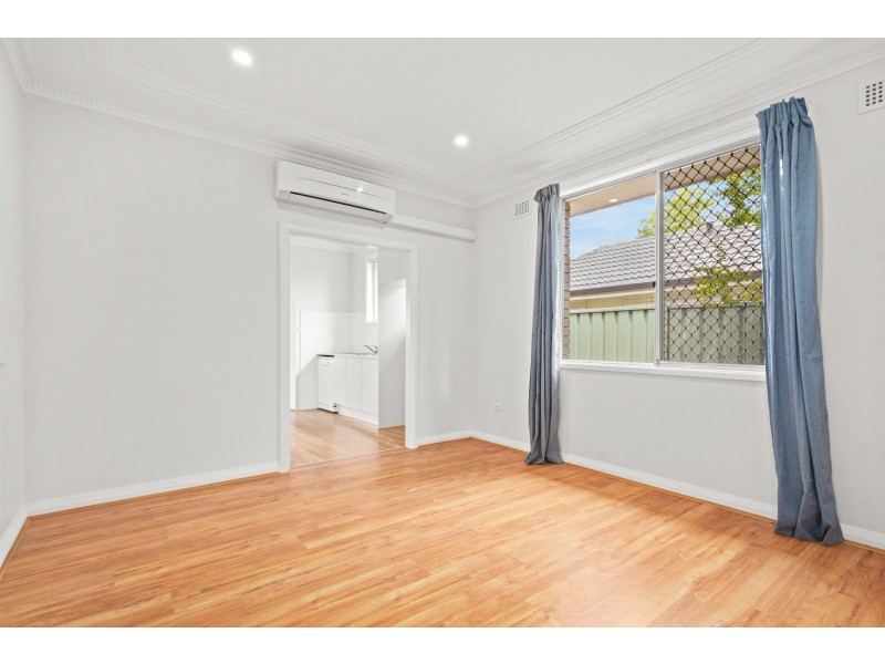173 Albany Street, Point Frederick NSW 2250