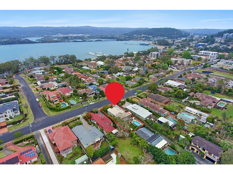 155 Albany Street, Point Frederick NSW 2250