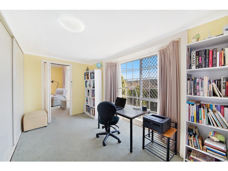 173 Albany Street, Point Frederick NSW 2250