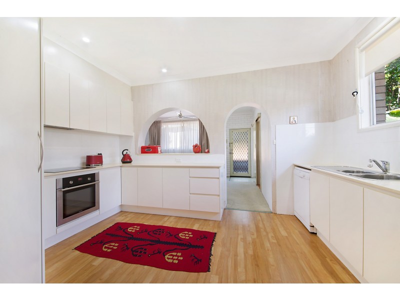 173 Albany Street, Point Frederick NSW 2250