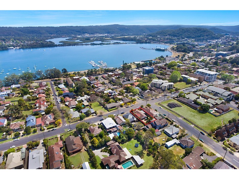 173 Albany Street, Point Frederick NSW 2250