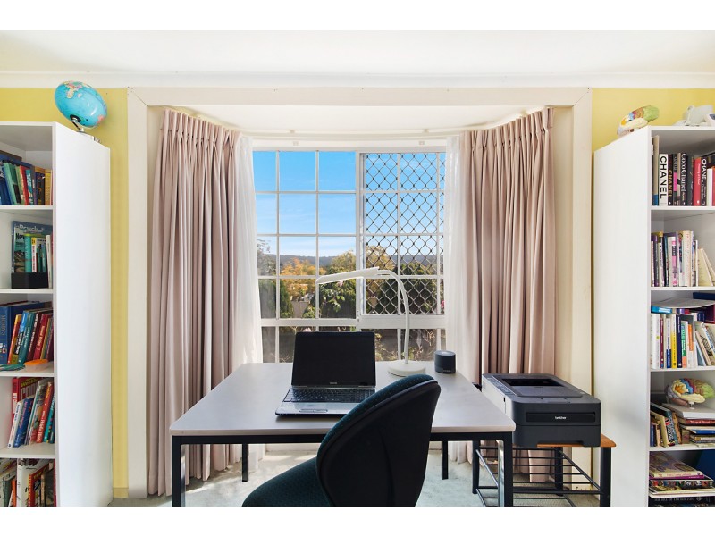 173 Albany Street, Point Frederick NSW 2250