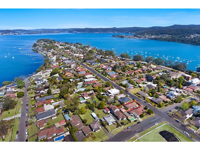 173 Albany Street, Point Frederick NSW 2250