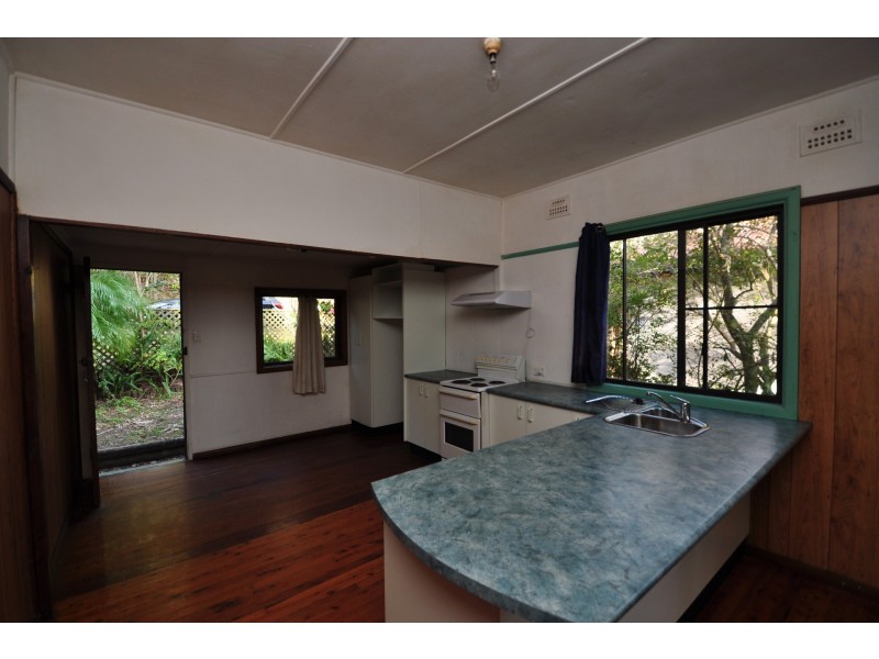 48 Hely Street, West Gosford NSW 2250