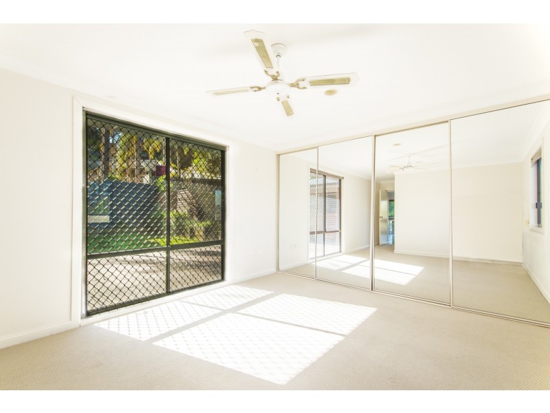 3 Lana Avenue, Wyoming NSW 2250