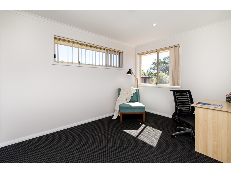 2/8 Melbourne Street, East Gosford NSW 2250