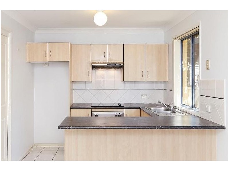 2/18 York Street, Point Frederick NSW 2250