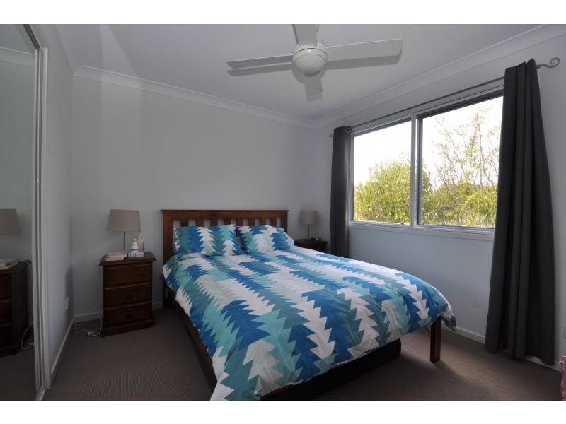 2/18 York Street, Point Frederick NSW 2250