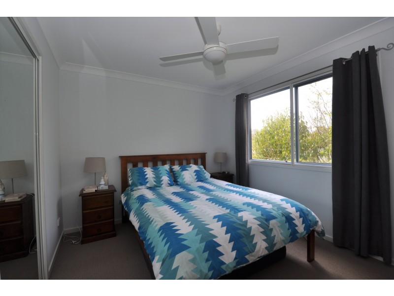 2/18 York Street, Point Frederick NSW 2250