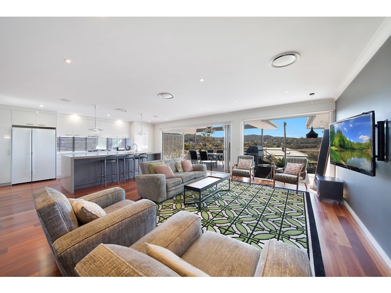 11 Russell Street, East Gosford NSW 2250