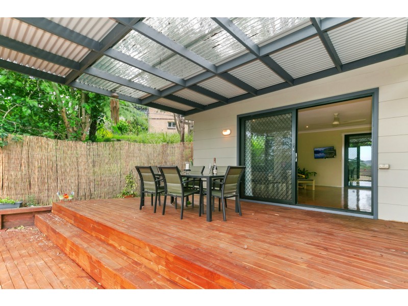 1 Kalori Avenue, Wyoming NSW 2250