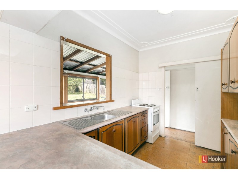 7 Day Street, Wyoming NSW 2250