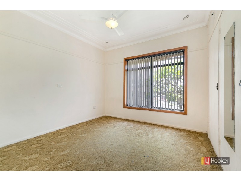 7 Day Street, Wyoming NSW 2250