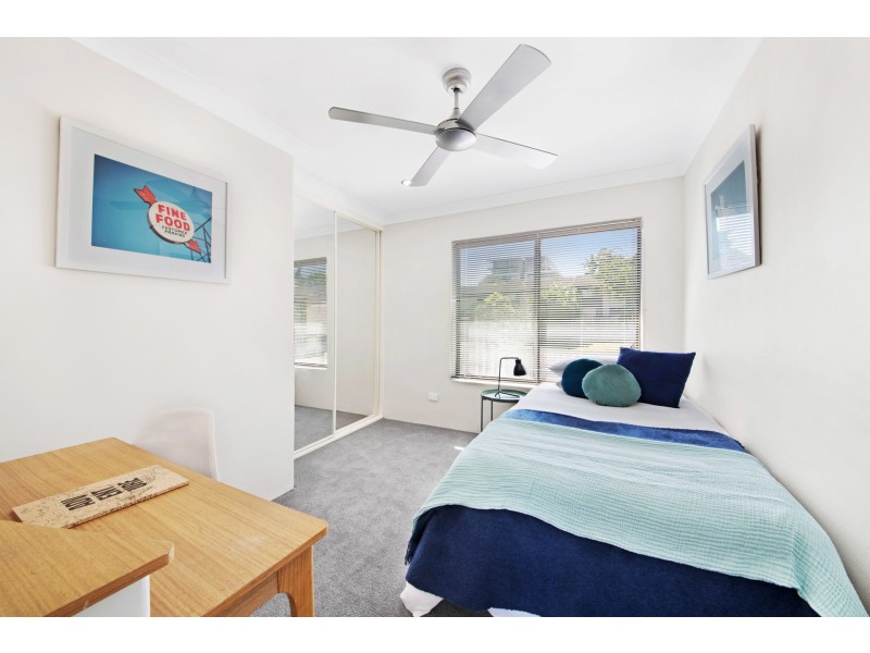 9/15 Lynn Avenue, Point Frederick NSW 2250