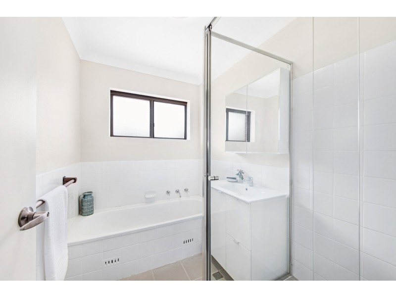 9/15 Lynn Avenue, Point Frederick NSW 2250