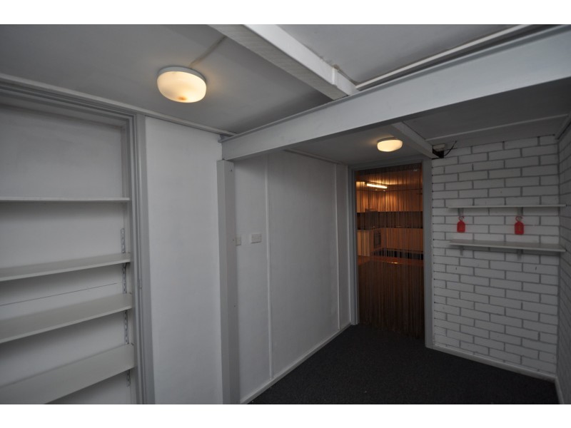 5 Fragar Avenue, Wyoming NSW 2250