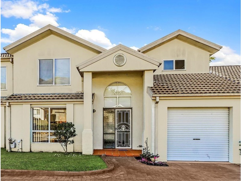 2/4 Parsons Road, Lisarow NSW 2250