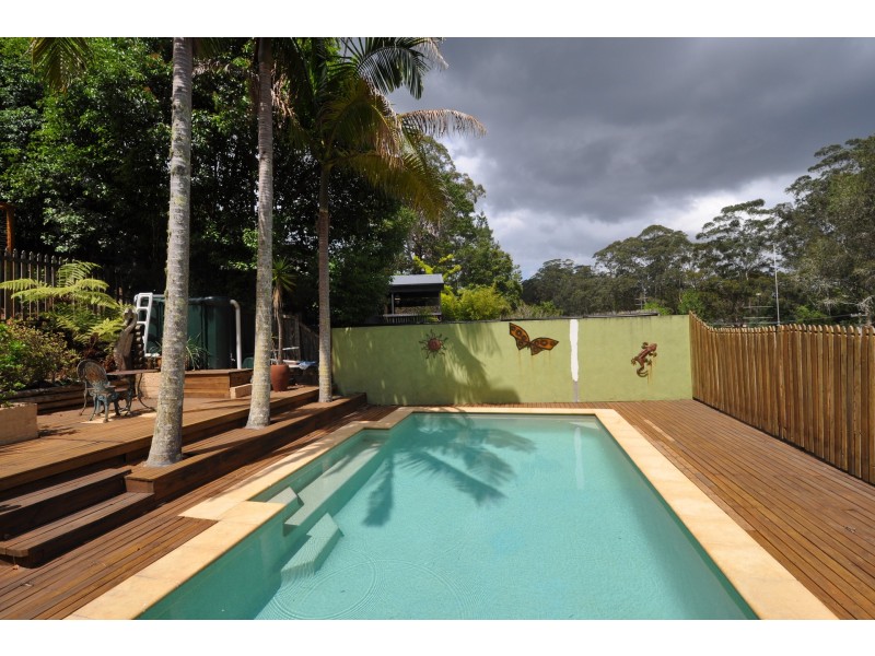 91 Chamberlain Road, Wyoming NSW 2250