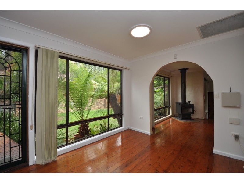 91 Chamberlain Road, Wyoming NSW 2250