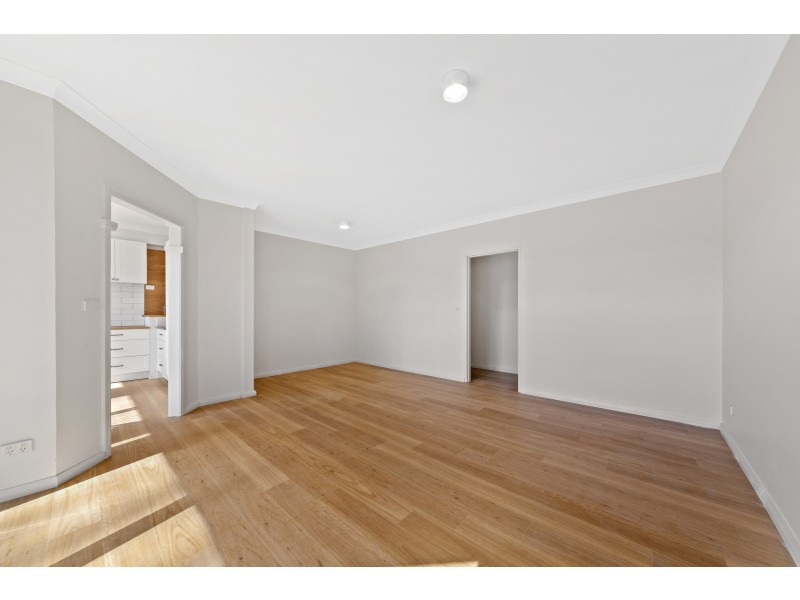 7/12-20 Kinarra Avenue, Wyoming NSW 2250