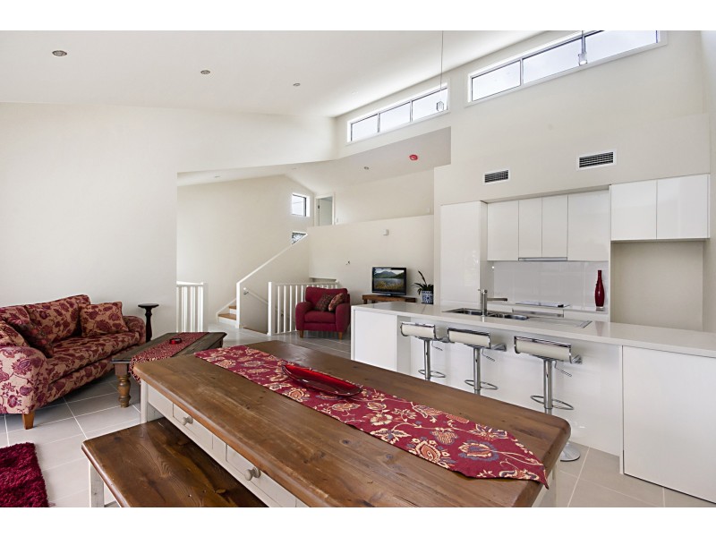 1/5 White Street, East Gosford NSW 2250