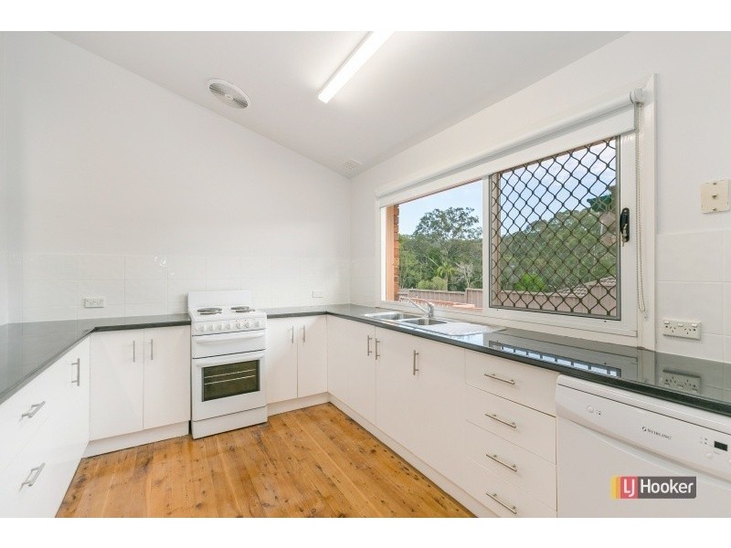 4 Belina Avenue, Wyoming NSW 2250