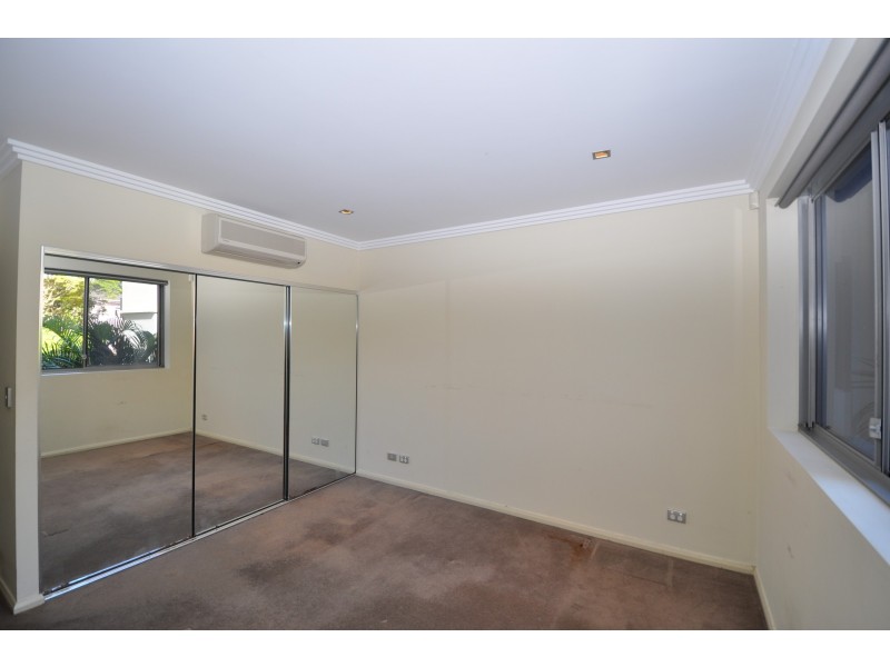 11/43 Masons Parade, Point Frederick NSW 2250