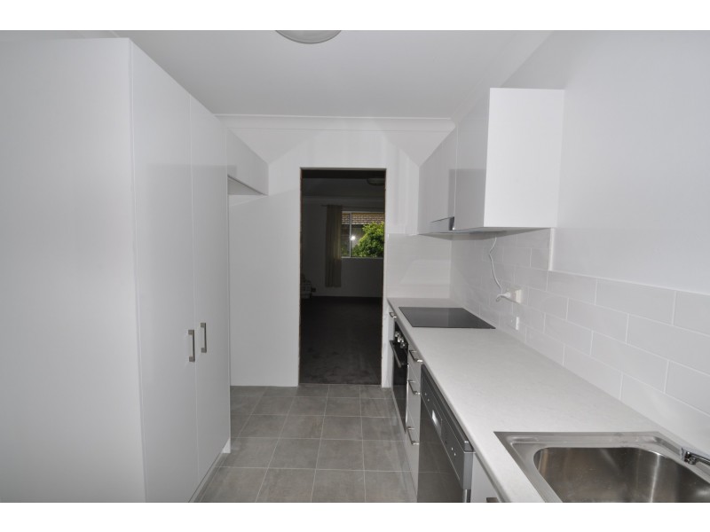 3/14 Pemell Street, Wyoming NSW 2250