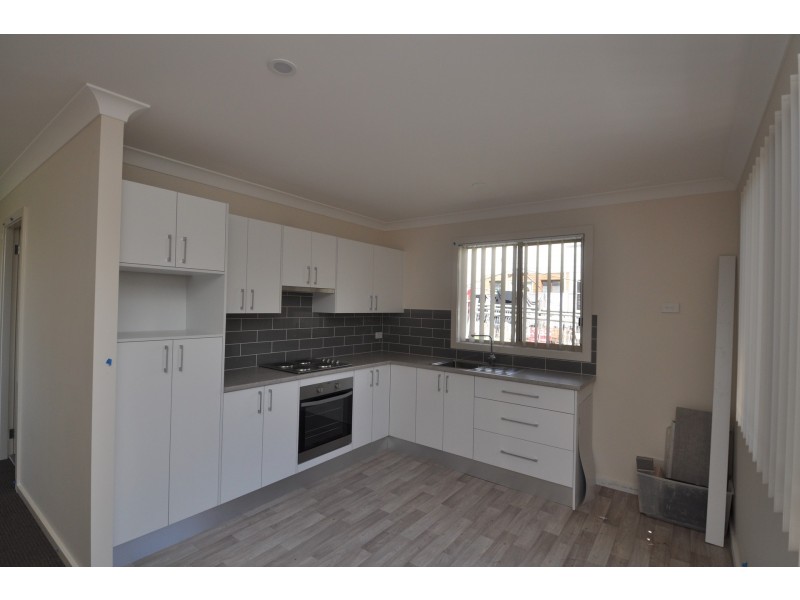 36A Germaine Avenue, Bateau Bay NSW 2261