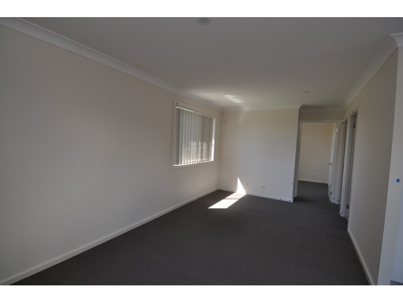 36A Germaine Avenue, Bateau Bay NSW 2261