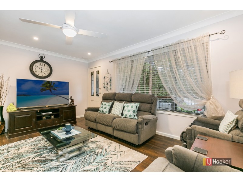 33 Oakglen Road, North Gosford NSW 2250