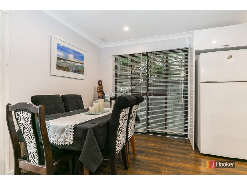 33 Oakglen Road, North Gosford NSW 2250