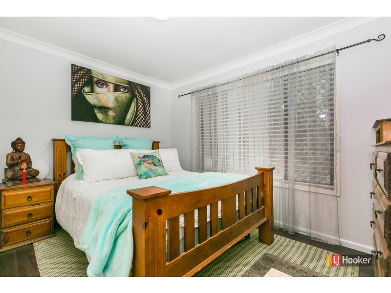 33 Oakglen Road, North Gosford NSW 2250